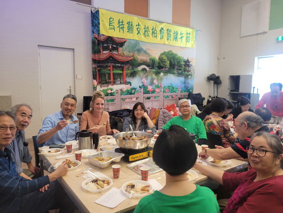 Feestjes verminderen eenzaamheid onder Chinese ouderen