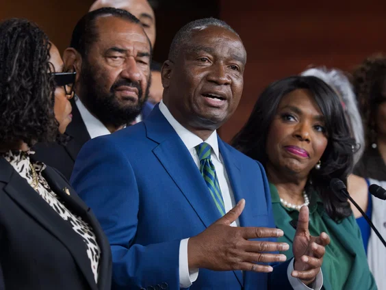 Hooggerechtshof VS kleedt kieswet tegen discriminatie uit