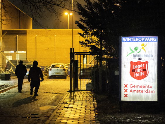 Gemeenten overtreden de regels bij het afwijzen van mensen voor de daklozenopvang