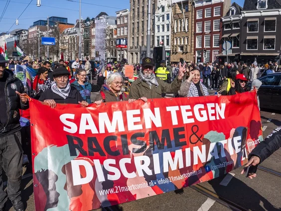 Huidige aanpak van discriminatie in Nederland schiet tekort