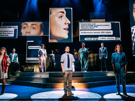 Dear Evan Hansen, het verhaal van een jongen met een sociale stoornis, die snakt naar verbondenheid