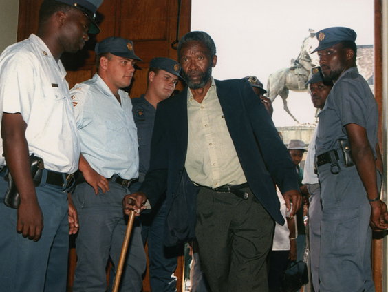 Terug naar Toen: start waarheidscommissie in Zuid-Afrika