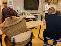 Werkschoenen of fiets: meer praktijkscholen krijgen geld om leerlingen te helpen