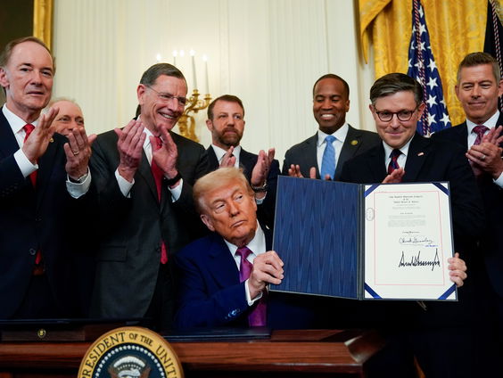 Waant Trump zich een dictator?