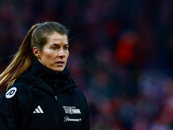 Stelling van Borst: 'Nederland moet ook klaar zijn voor de eerste vrouwelijke hoofdcoach in het betaald voetbal (bij de mannen)'