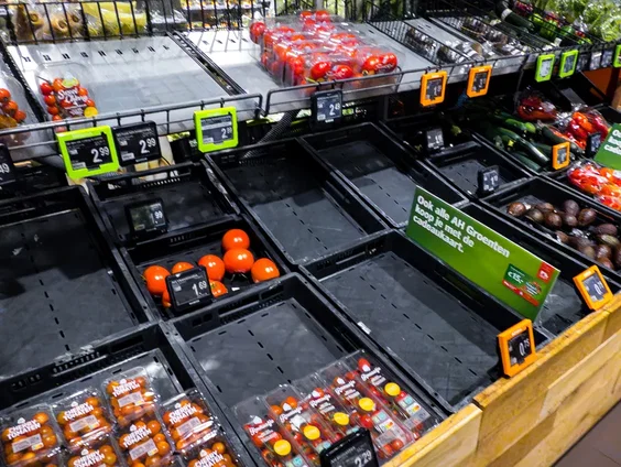 Stand.nl: 'Alle supermarkten moeten een noodvoorraad aanhouden'