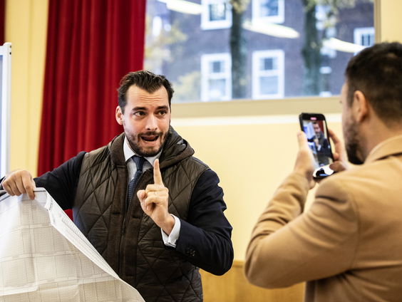 Politici op sociale media en de invloed ervan op kinderen