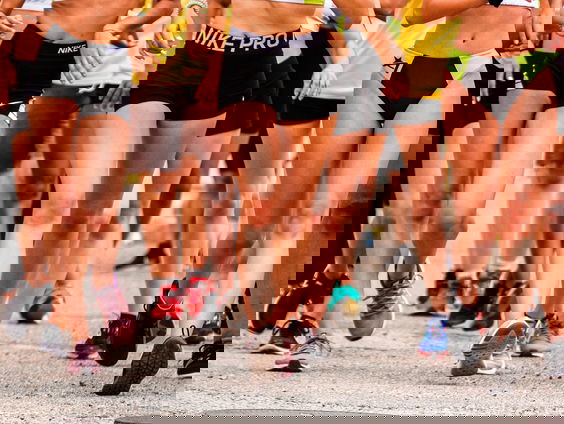 Francis van Broeknhuizen gaat zingen tijdens de Marathon van Rotterdam: 'Daar hoef je niet lang over na t ...