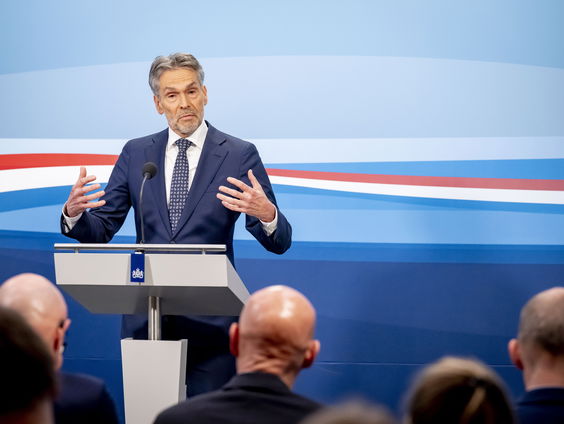 Verrassing in de Kamer: Premier Schoof kondigt 2,5 miljard aan steun voor Oekraïne aan