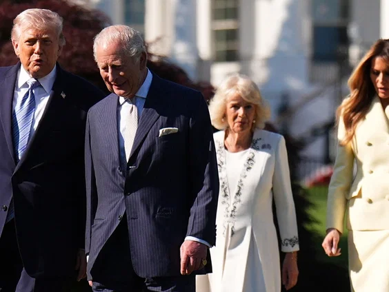 Kan koning Charles de plooien gladstrijken bij Trump?