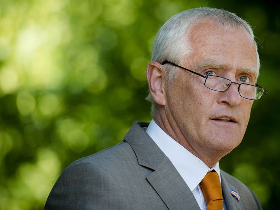 Een terugblik op het afgelopen oorlogsjaar met oud-commandant der Strijdkrachten Peter van Uhm