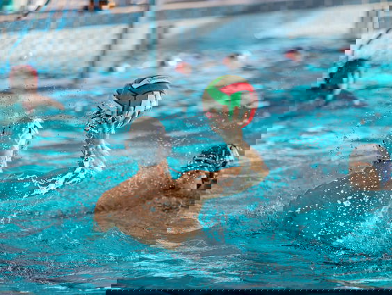EK Waterpolo: Het begint bij afzwemmen en minipolo