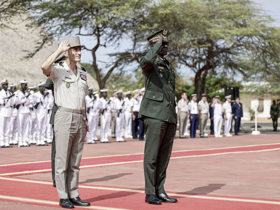 Frankrijk trekt zich militair terug uit Senegal