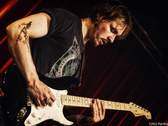 Nick van Wyck speelt live!