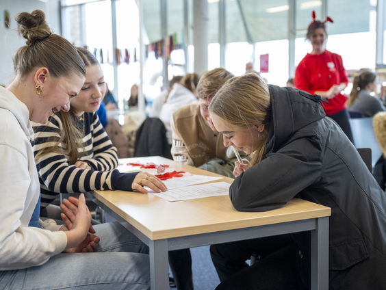 Hoe bereiden jongeren in het voortgezet speciaal onderwijs zich voor op het mondelinge examen?