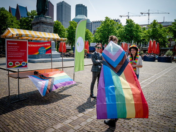 Protestantse LHBTI-dominee Wielie Elhorst hoopt op wet die homogenezing verbiedt