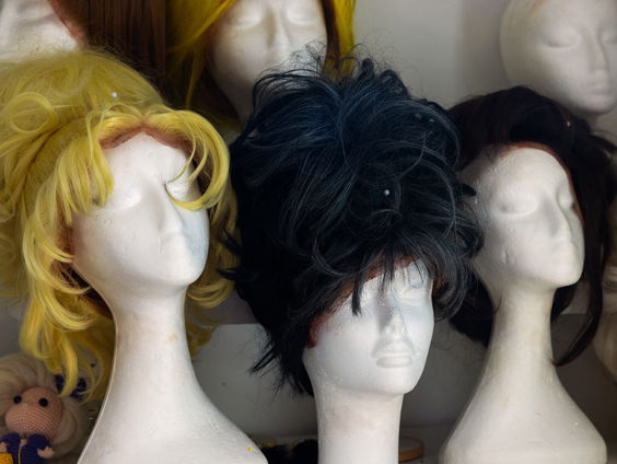 Sylvia Holstijn heeft het acteren vaarwel gezegd voor haarstukjes: 'Verwerk het eigen haar erin'