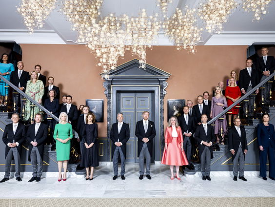 Eerste Tweede Kamerdag met extraparlementair kabinet