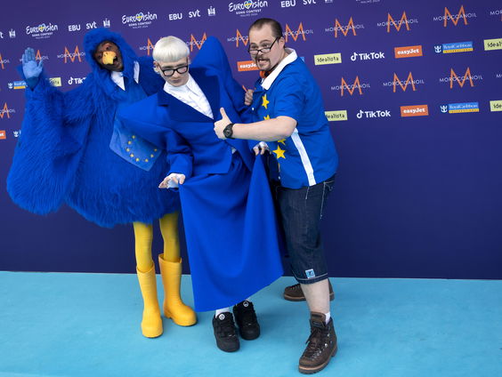 Welke rol moet politiek spelen op het Eurovisie Songfestival?