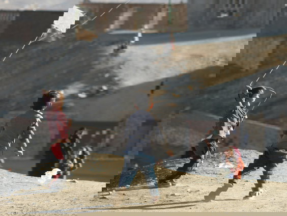 Hoe is de situatie nu in Afghanistan na de overstromingen en aardverschuivingen?