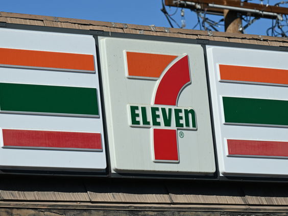 Canadees Couche-Tard doet poging om 7-Eleven over te nemen
