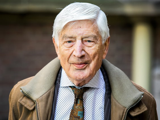 Tot nu toe geen excuus aan Molukkers, ondanks aandringen oud-premier Dries van Agt bij de koning