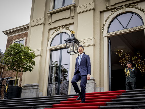 Eerste debat van premier Jetten