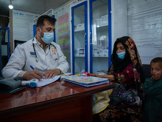 Steeds meer klinieken van internationale hulporganisaties in Afghanistan moeten sluiten door geldtekort