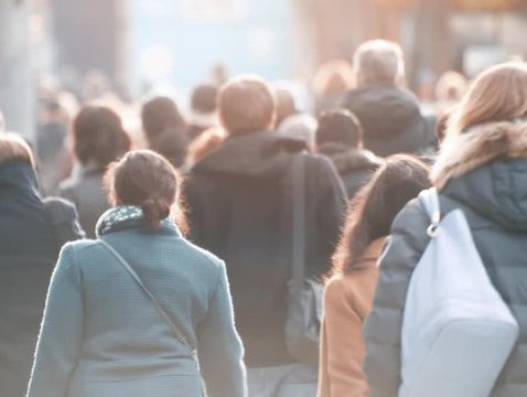 Waarom lijkt kleur uit de samenleving te verdwijnen: toeval of zit er iets diepers achter?