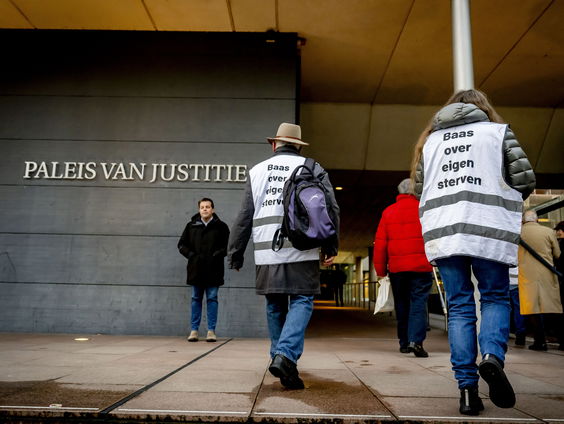 Historische uitspraak: man veroordeeld wegens aanzetten tot zelfmoord met Middel X
