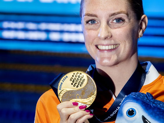 Marrit Steenbergen over haar zwemcarrière op De Perstribune