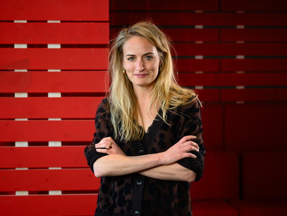 Minne's Media Maand: Waarom kunnen we geen genoeg krijgen van sektes?