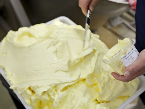 Botersmokkel de grens over