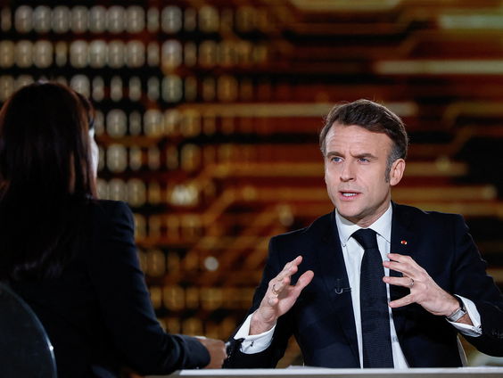 Wat staat er op het spel op de AI-top?