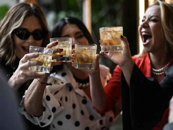 Steeds meer alcoholgebruik onder meisjes en vrouwen