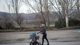 Hoe een dakloze moeder met haar kinderen naar een woning zocht