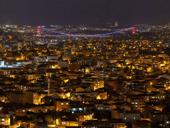 Twee Nederlandse toeristen plotseling ziek in Istanbul