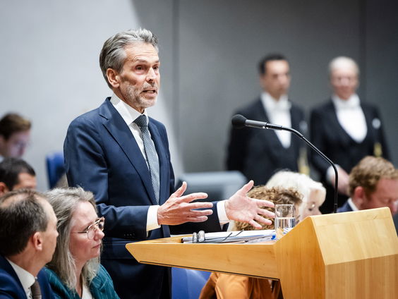 Kabinet-Schoof slalomt langs problemen in Algemene Politieke Beschouwingen