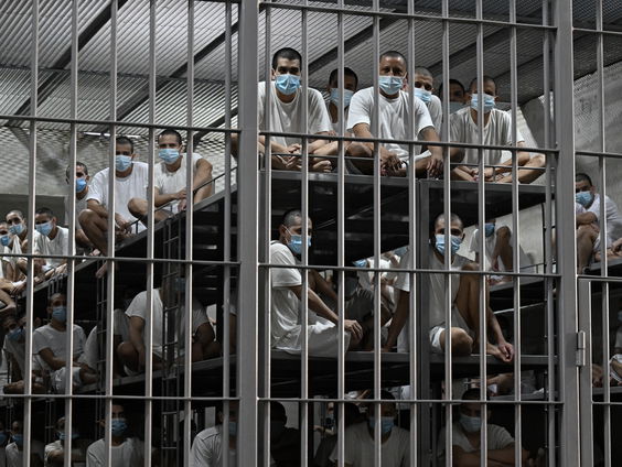 Hoofdredacteur CBS News schrapt reportage over deportatiebeleid van Trump