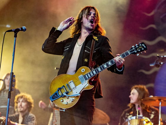 AI-muziek baggert ongehinderd door de streamingsdiensten, maar één biedt weerstand