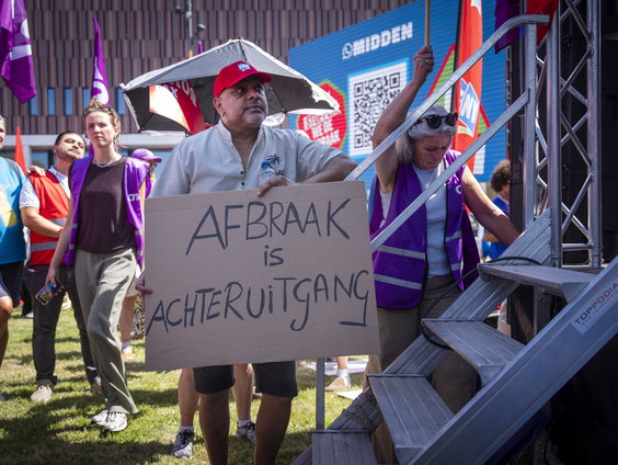 Waarom zijn de voorlopig teruggedraaide bezuinigingsplannen niet genoeg?
