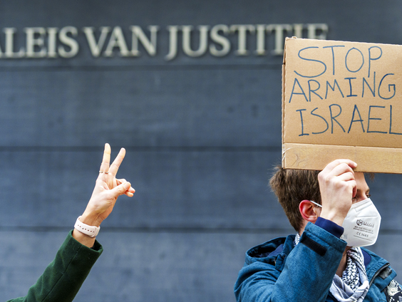 Gaat de Hoge Raad Nederlandse levering van onderdelen voor gevechtsvliegtuigen aan Israel stoppen?