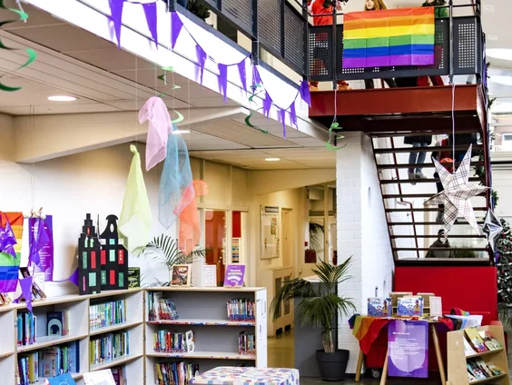 Stand.nl: 'De dalende homoacceptatie onder jongeren vraagt om directe actie'
