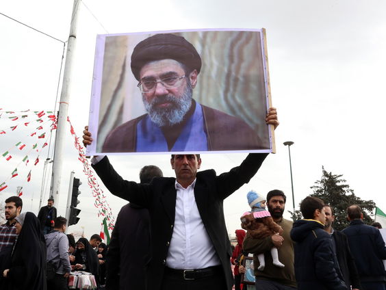 Wie is de opvolger van Ali Khamenei?