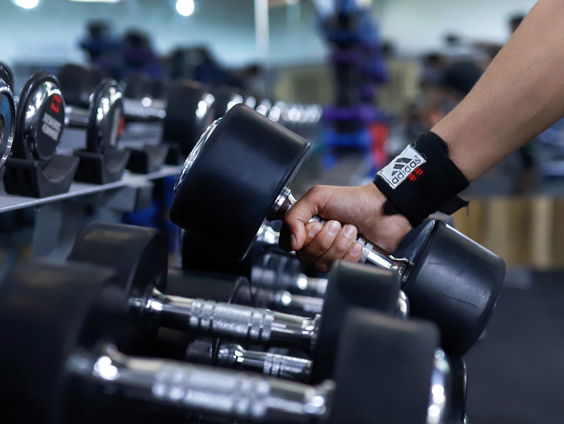 Journalist Menno Sedee dook in de wereld van mannelijkheid