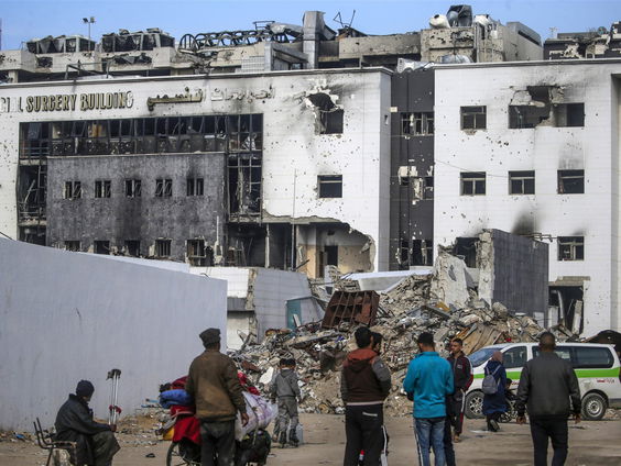 Een vredesjournalist in oorlogstijd