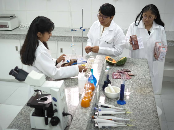 Een privékliniek heeft postcovid patiënten gebruikt als proefkonijnen