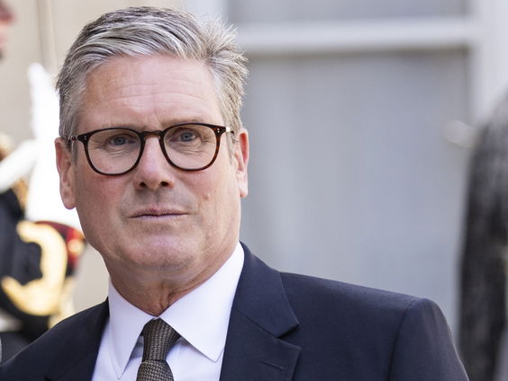 Gevangenissen in Verenigd Koninkrijk overvol, hoe gaat Starmer het aanpakken?