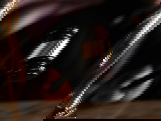 Chatbot Grok moet stoppen met uitkleedfunctie: 'Eerste keer ter wereld dat dit oordeel wordt geveld'