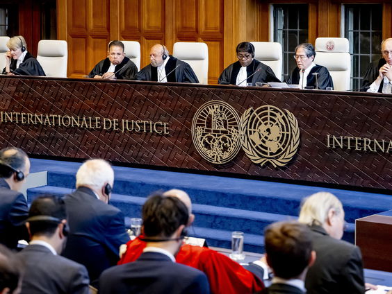 Israëls verplichtingen volgens bezettingsrecht: 'Onderwijs aan kinderen tot aan genoeg levensmiddelen'